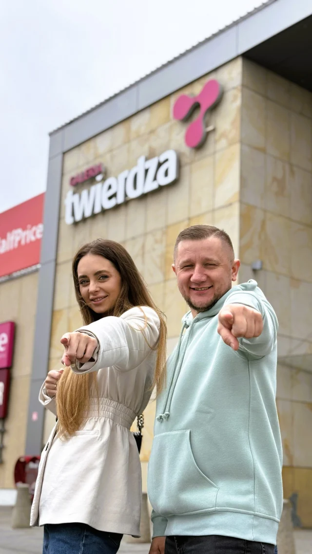 🤫 Psst… wtajemniczamy Cię.

📅 30sierpnia  to niedziela handlowa.

Teraz należysz do grona osób, które wiedzą, że weekend można przedłużyć o zakupy, dobrą kawę i wizytę w ulubionych sklepach. 🛍️

Nie marnuj tej wiedzy. 🤓

📍 Do zobaczenia w Galerii Twierdza!

#GaleriaTwierdza #Zamość #Zakupy #NiedzielaHandlowa #Okazje #Relaks
Galeria Twierdza | Zamość | Relaks | Zakupy | Niedziela Handlowa | Okazje