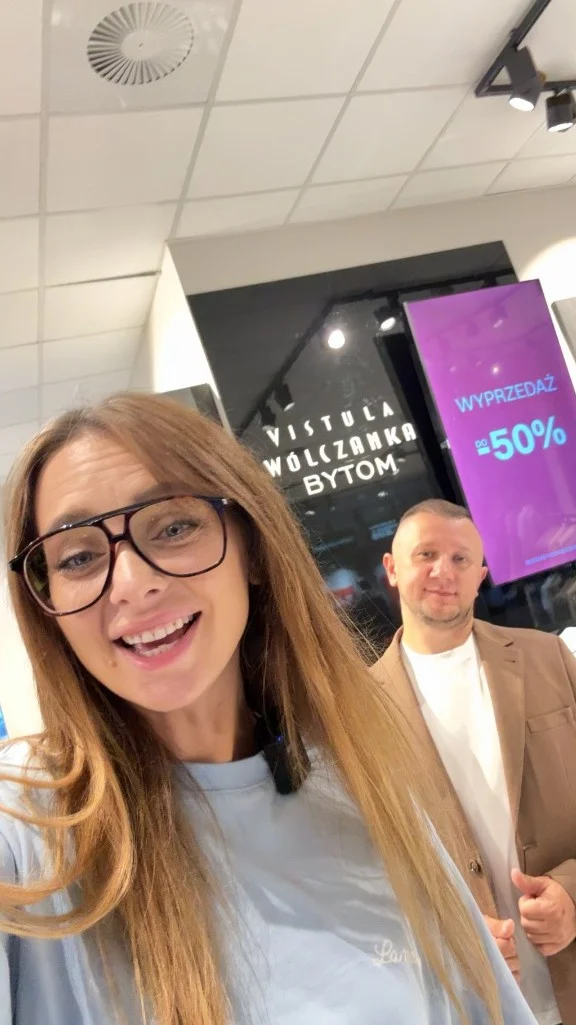 Outfit zaakceptowany? 🤵✨

Jak oceniacie tę stylówkę? 👀

Jeśli też chcielibyście odtworzyć taki look, wiecie, gdzie się wybrać. 😉 

W @vistula_polska , @wolczanka i @bytomstyl znajdziecie eleganckie garnitury, marynarki, koszule, spodnie oraz dodatki stworzone do ważnych uroczystości, ale też do codziennych stylizacji. ✨

A Wy, na jaką okazję skomponowalibyście taki zestaw? 🤔

#GaleriaTwierdza #Zamość #Vistula #Wólczanka #Bytom #Garnitur #Stylizacja 
Galeria Twierdza | Zamość | Vistula | Wólczanka | Garnitur | Stylizacja | Bytom